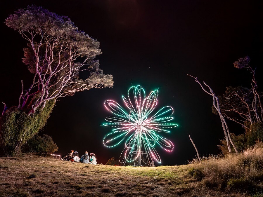 Hanabi Light Sculpture by David Eversfield sm